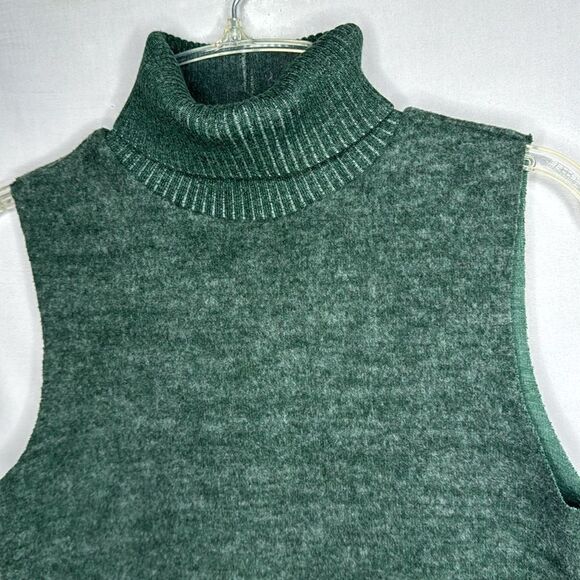 Zara Soft Green Turtleneck Sleeveless Sweater. Size Small. - Picture 3 of 7
